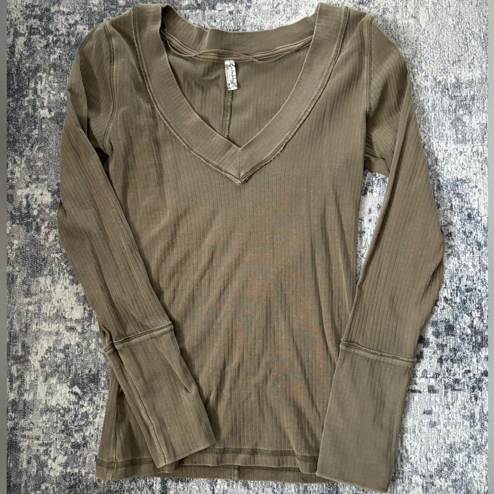 EUC! Intimately Free People Deep V-Neck Long Sleeve, size med, olive green.